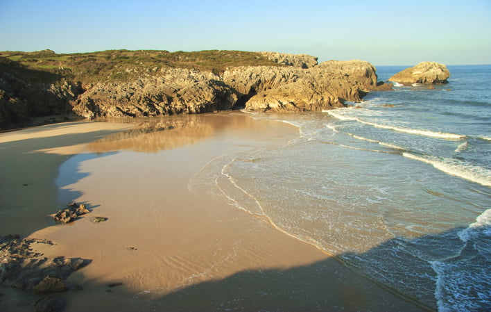 Playa La Huelga en asturias